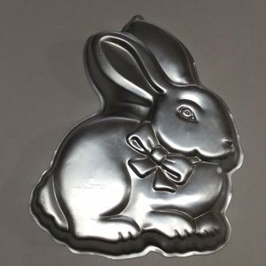 Wilton Pan #2105-2105 1986 Easter Bunny #7